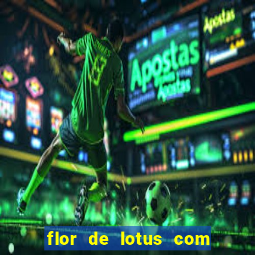 flor de lotus com lua tatuagem